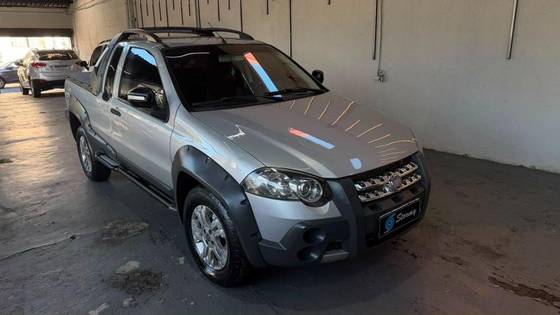FIAT STRADA 1.8 MPI ADVENTURE CE 16V FLEX 2P MANUAL FIAT STRADA 1.8 MPI ADVENTURE CE 16V FLEX 2P MANUAL